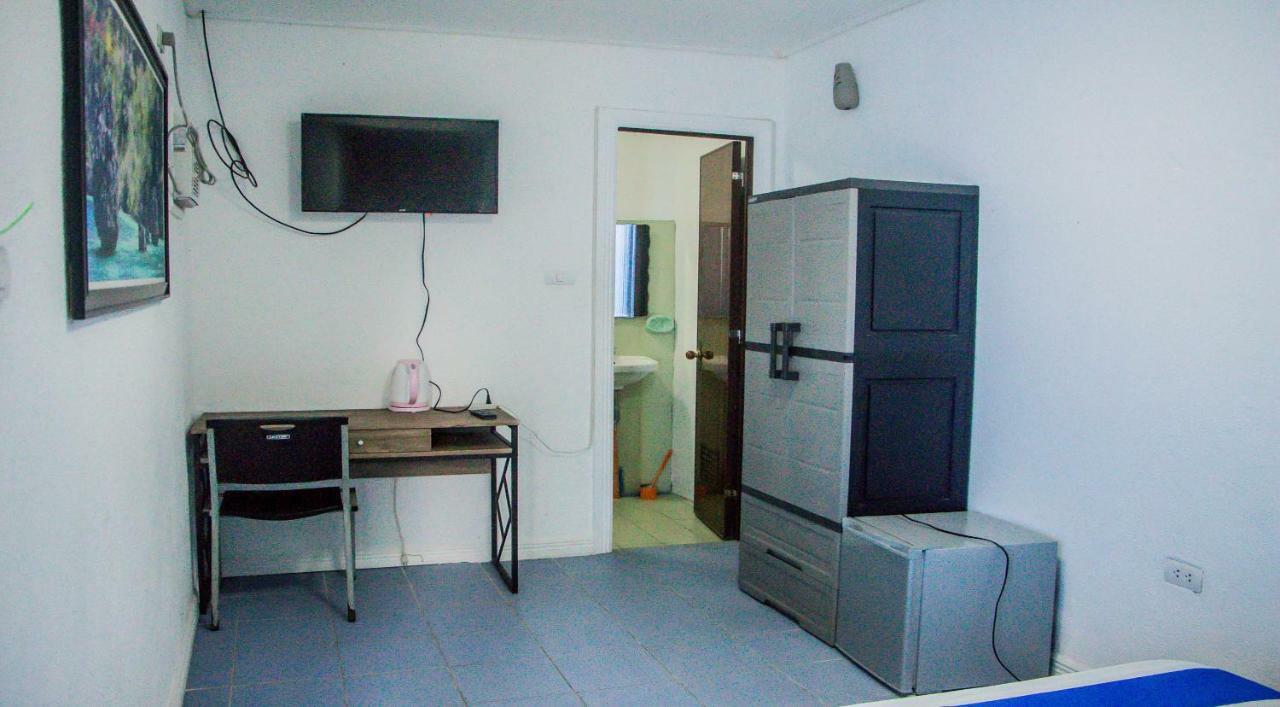 Resort Cebu Liloan Exterior photo